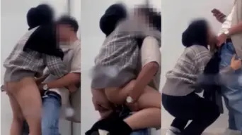 Hijab Ngewe Diparkiran Mall Viral