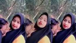 Abg Jilbab Tiktok Nyusuin Pacar Kesayangan