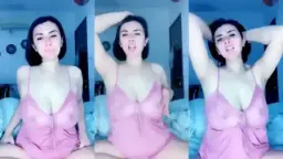 Tante Viona Payudara Jumbo Uting Nongol