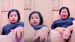 Putri Fatikah Ngangkang di Kamar Colmek