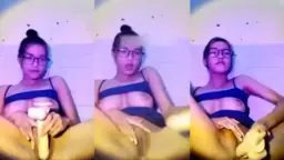 ABG Berkacamata Toket Bulat Colmek