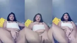 Cewek Cantik Colmek Sendirian Dirumah
