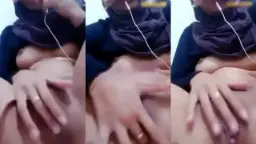 VCS Cewek Jilbab Sange Colmek Mendesah