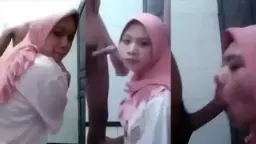 Terbaru Jilbab Pink Nyepong Kontol Panjang