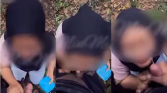 Suruh Pacar Hijab Nyepong di Alam Terbuka