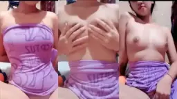 Siswi Cantik Pamer Body Mantap