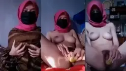 Abg Jilbab Buat Konten Omek