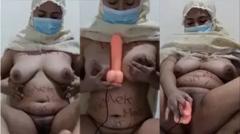 Mbak Maelaela Pakai Mukena Colmek